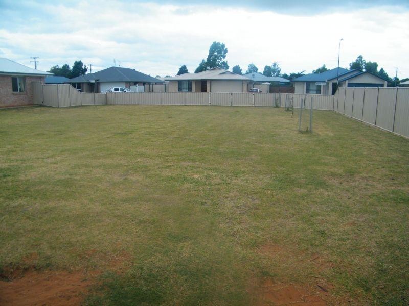 14 & 16  Keating Street, Chinchilla QLD 4413