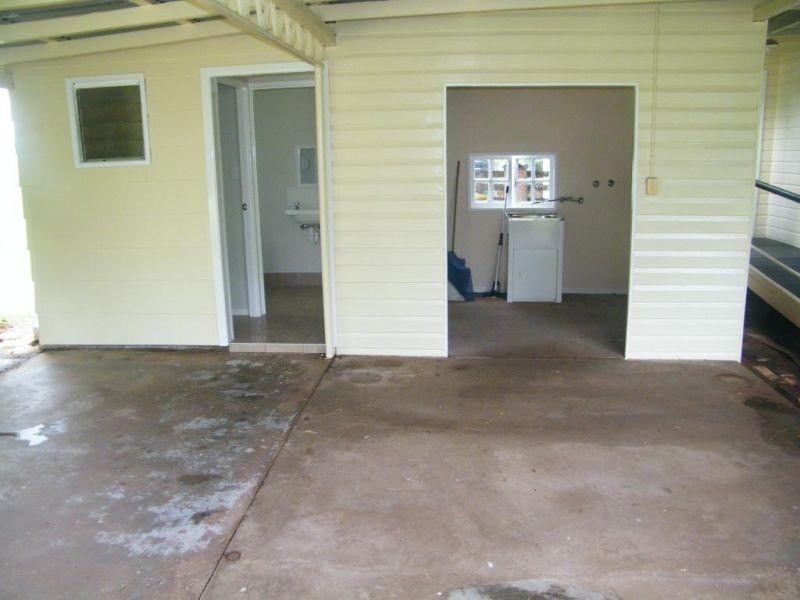 42 Oak Street, Chinchilla QLD 4413