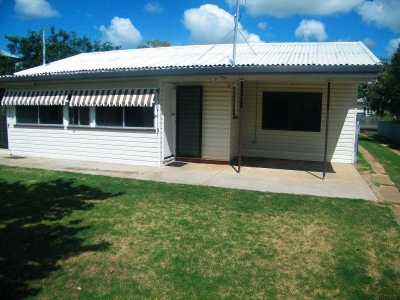21 Claydon Street, Chinchilla QLD 4413