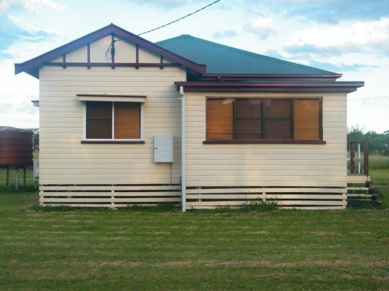 81 Carmichael Street, Chinchilla QLD 4413