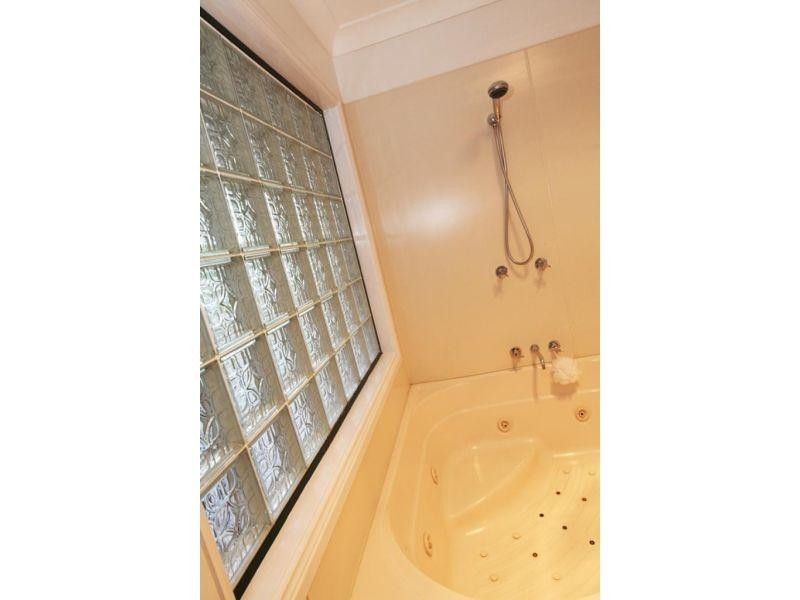 13-15  Holland Street, Chinchilla QLD 4413