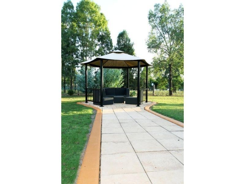 13-15  Holland Street, Chinchilla QLD 4413