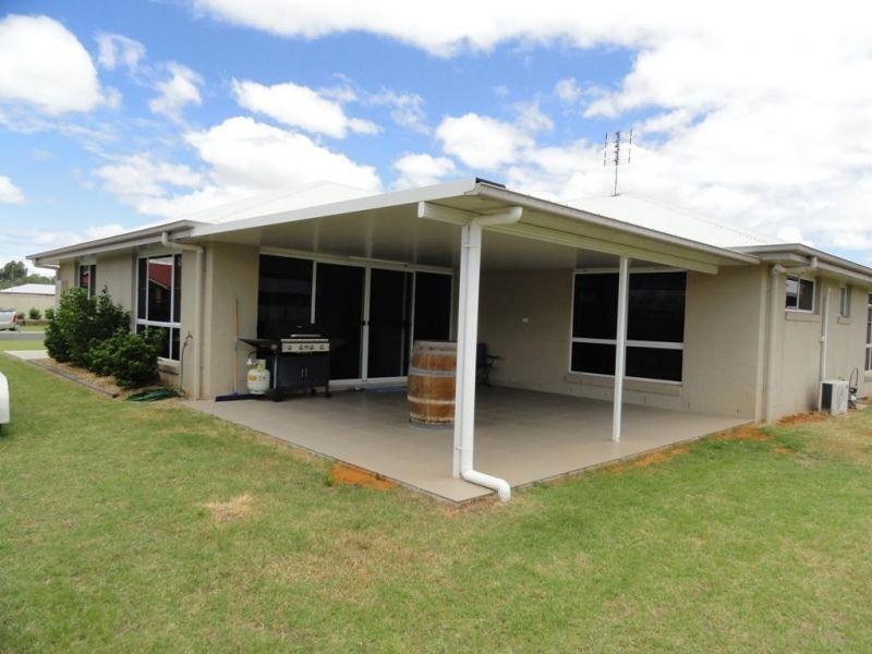 35 Pilkington Street, Chinchilla QLD 4413