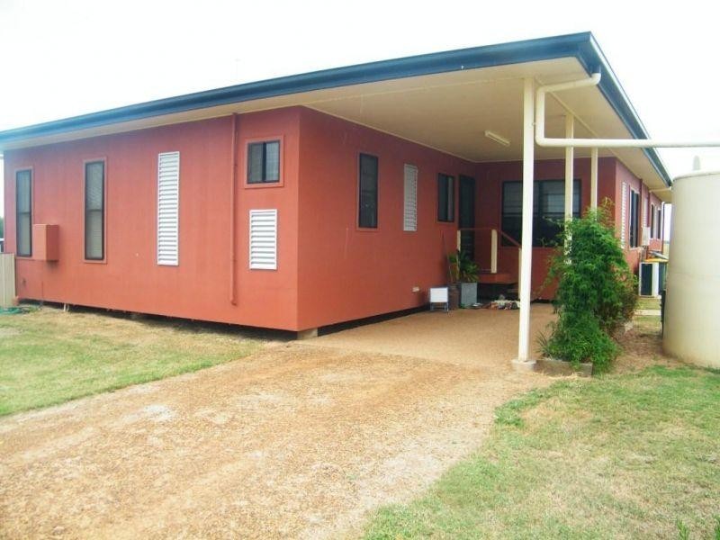 74 Ainsworth Street, Chinchilla QLD 4413