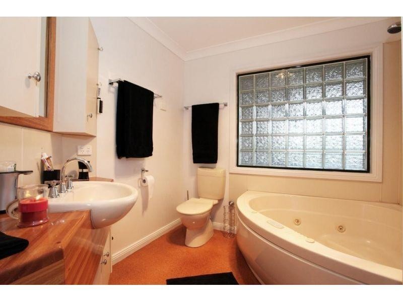 13-15 Holland Street, Chinchilla QLD 4413