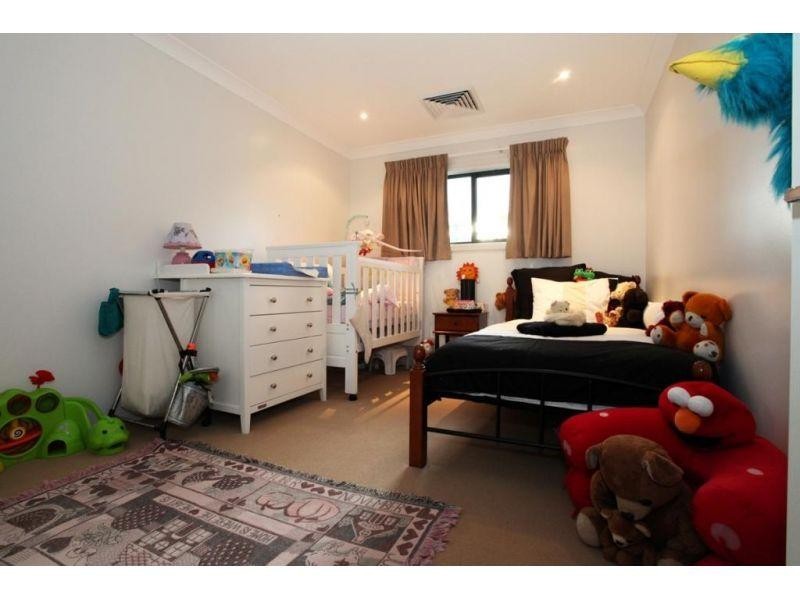 13-15 Holland Street, Chinchilla QLD 4413