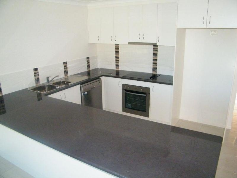 8 Windmill Road, Chinchilla QLD 4413