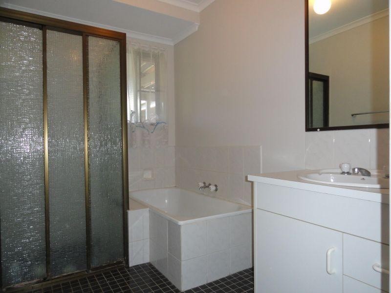 28 Wheeler Street, Chinchilla QLD 4413