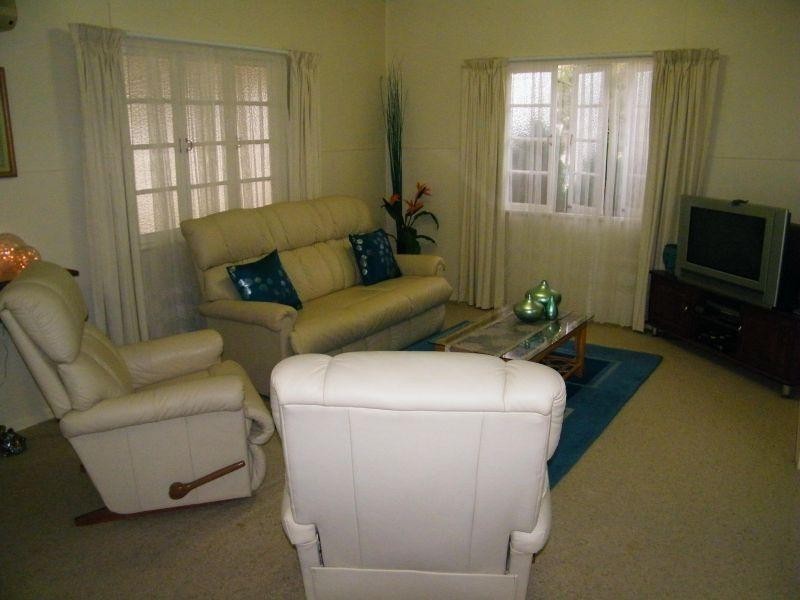 1 Barber Street, Chinchilla QLD 4413