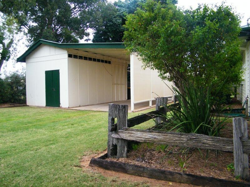 1 Barber Street, Chinchilla QLD 4413