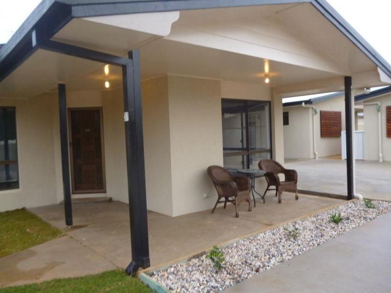 1/37 Barber, Chinchilla QLD 4413