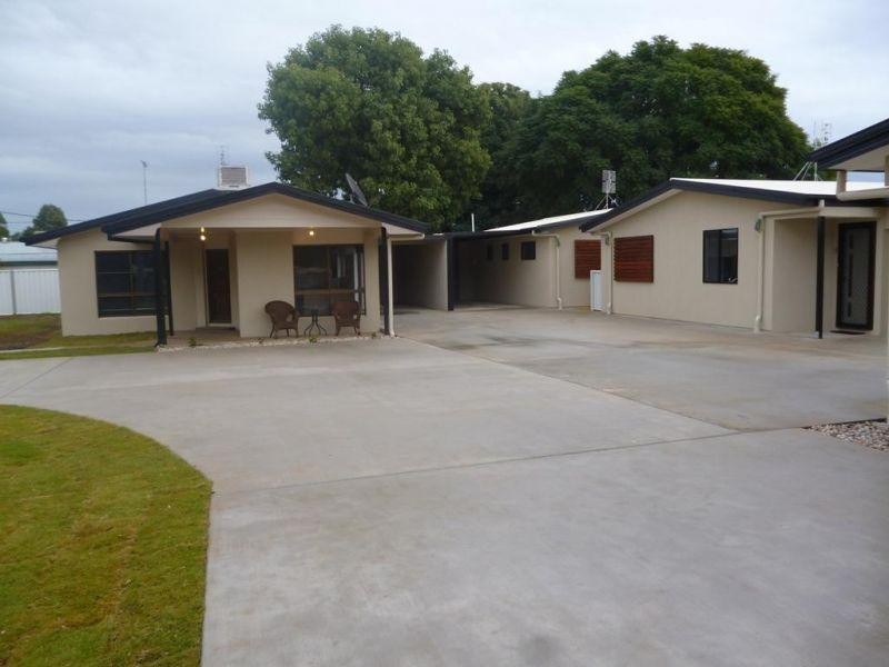 1/37 Barber, Chinchilla QLD 4413