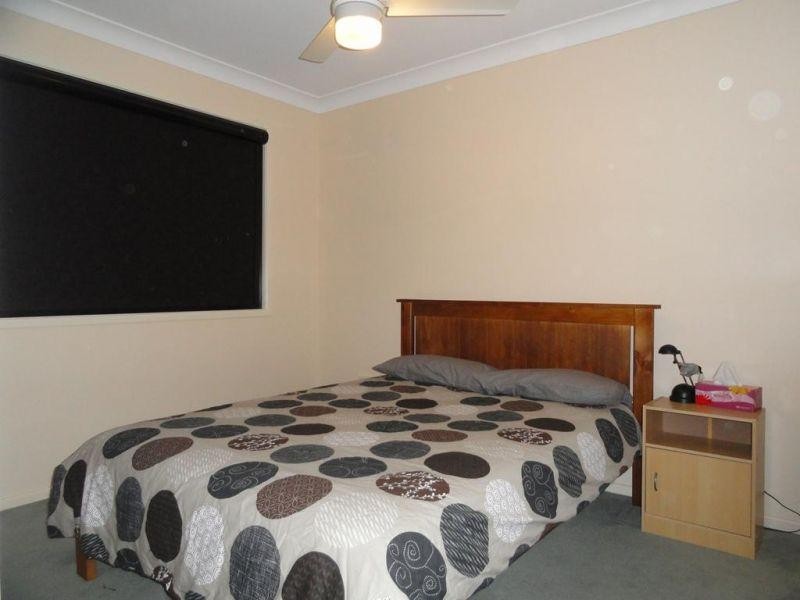 11 Lee Street, Miles QLD 4415