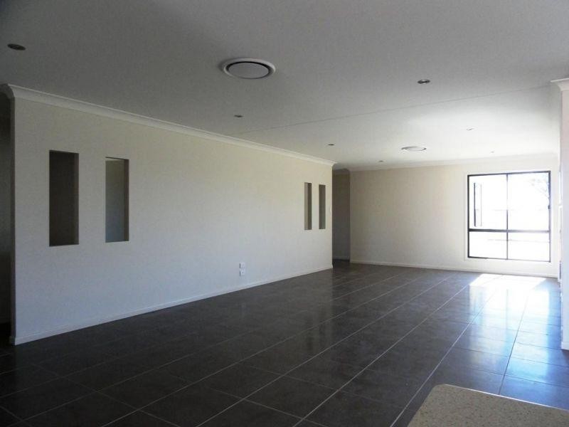 6 Sommerfeld Crescent, Chinchilla QLD 4413