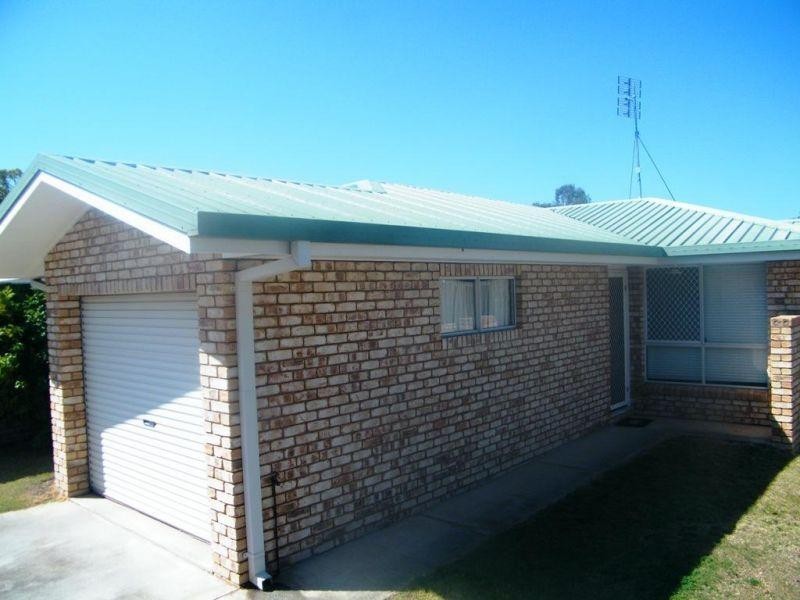 2/64 Middle Street, Chinchilla QLD 4413