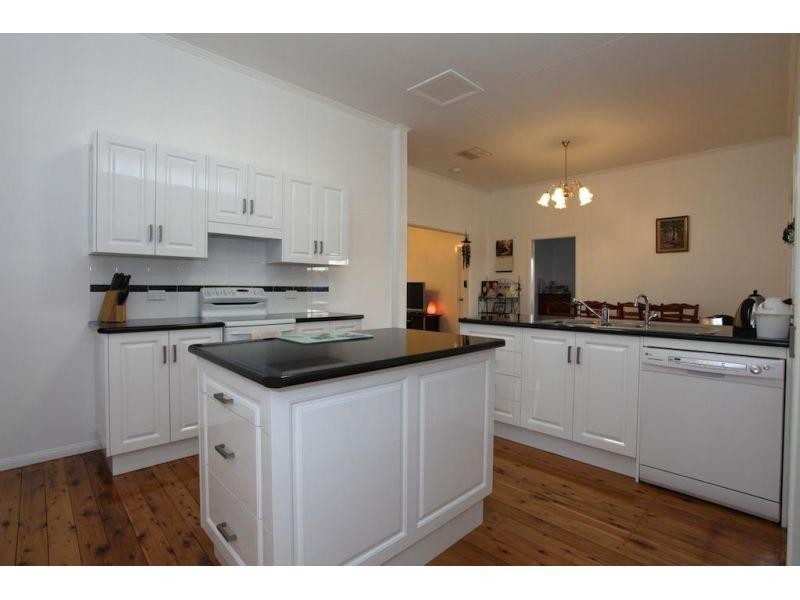 73 Carmichael Street, Chinchilla QLD 4413