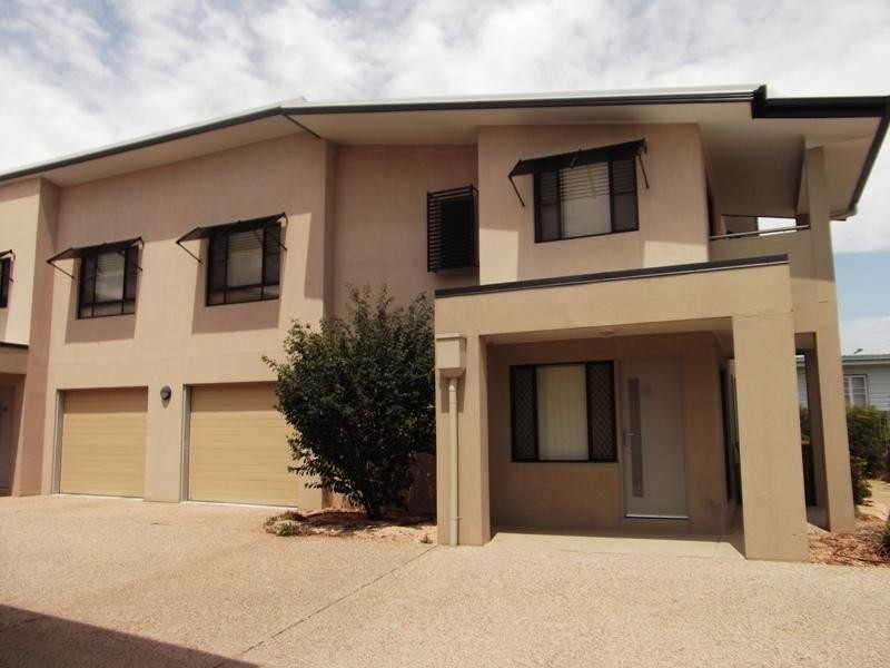 7/34 Glasson Street, Chinchilla QLD 4413