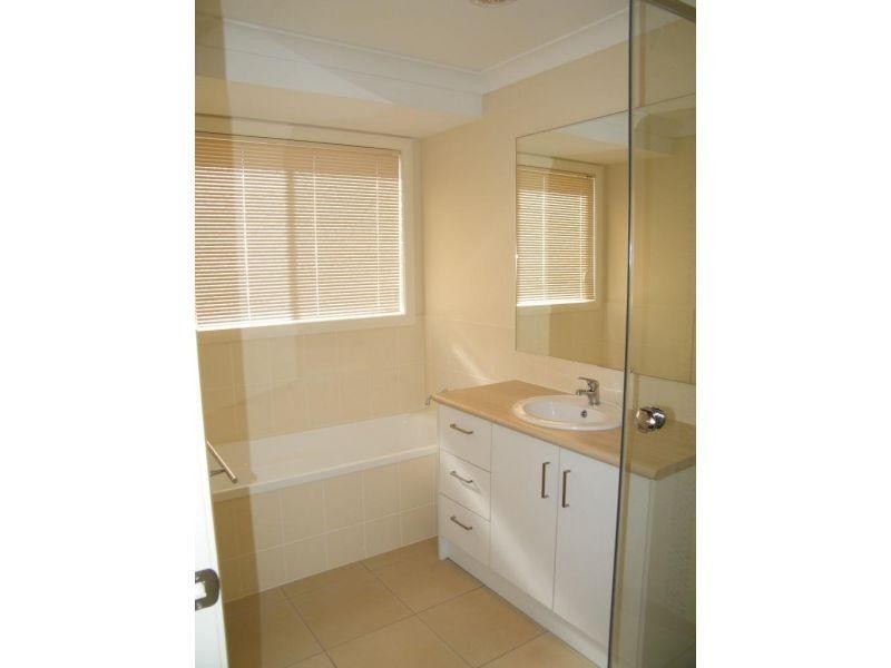 40 Sommerfeld Crescent, Chinchilla QLD 4413