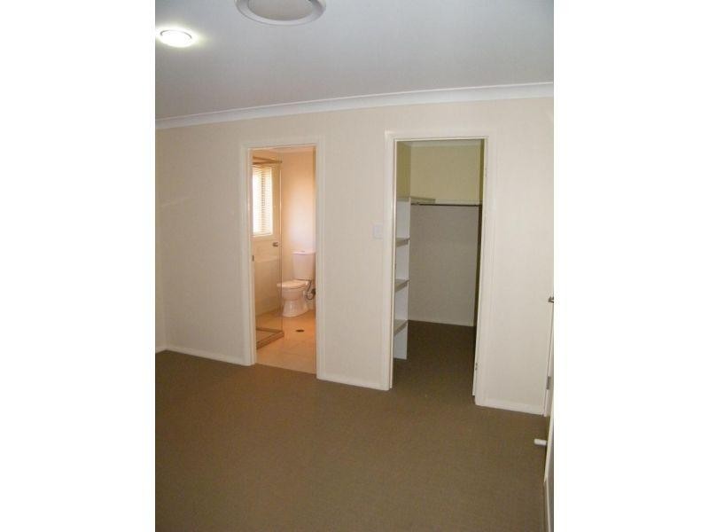 40 Sommerfeld Crescent, Chinchilla QLD 4413