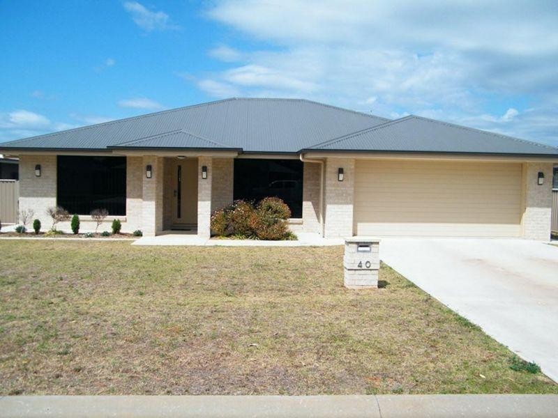 40 Sommerfeld Crescent, Chinchilla QLD 4413