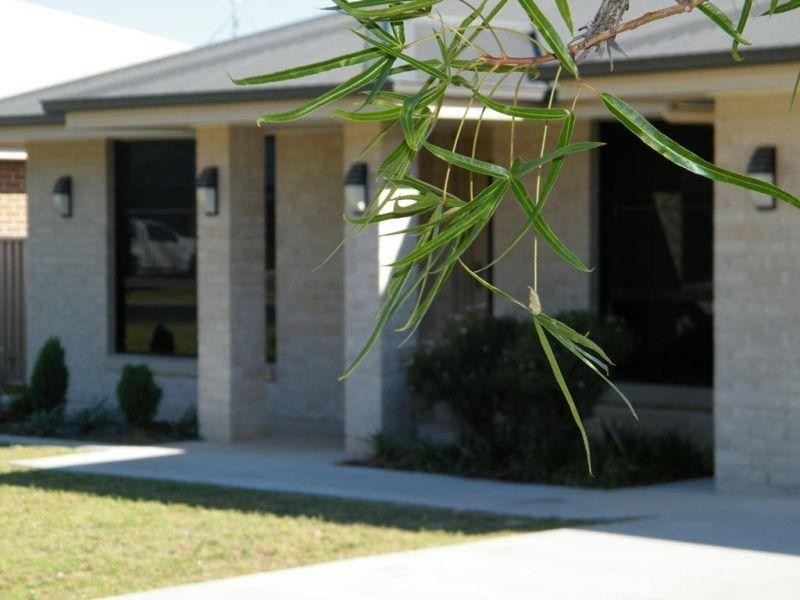 40 Sommerfeld Crescent, Chinchilla QLD 4413
