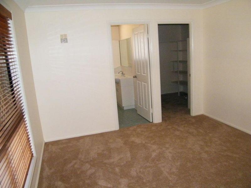 16 Wilkinson Street, Chinchilla QLD 4413