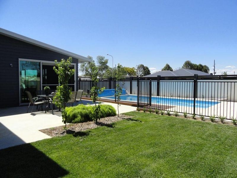 2 Barnsley Street, Chinchilla QLD 4413