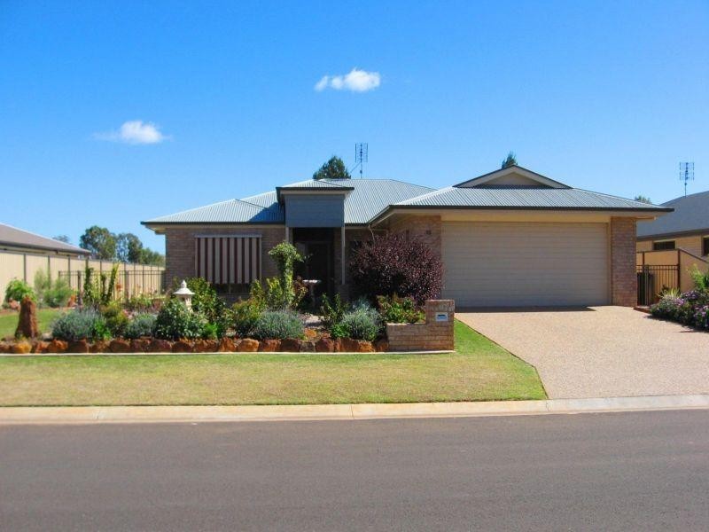 10 Skewis Street, Chinchilla QLD 4413
