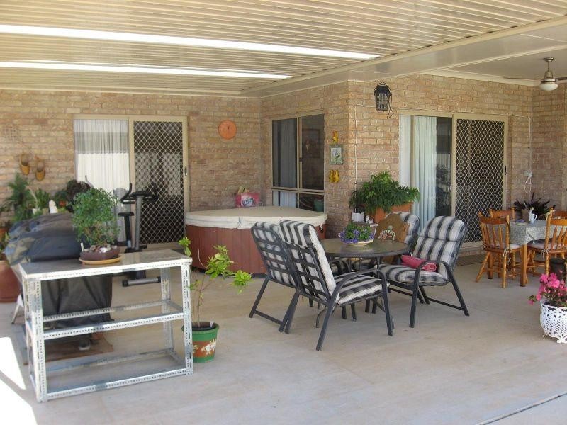 10 Skewis Street, Chinchilla QLD 4413