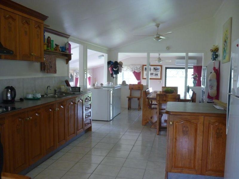 765 Braithwaites Road, Burncluith QLD 4413