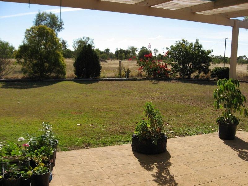 351 Windmill Rd, Chinchilla QLD 4413