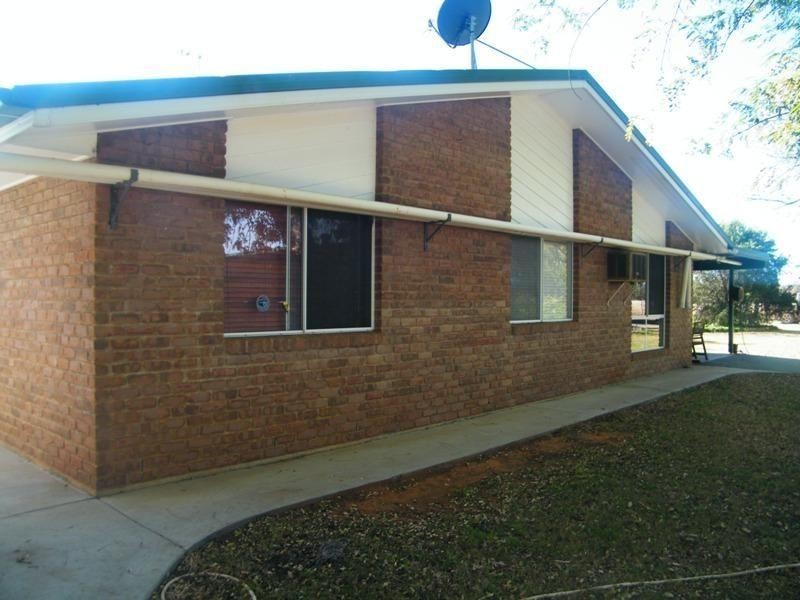 225 Racecourse Road, Chinchilla QLD 4413