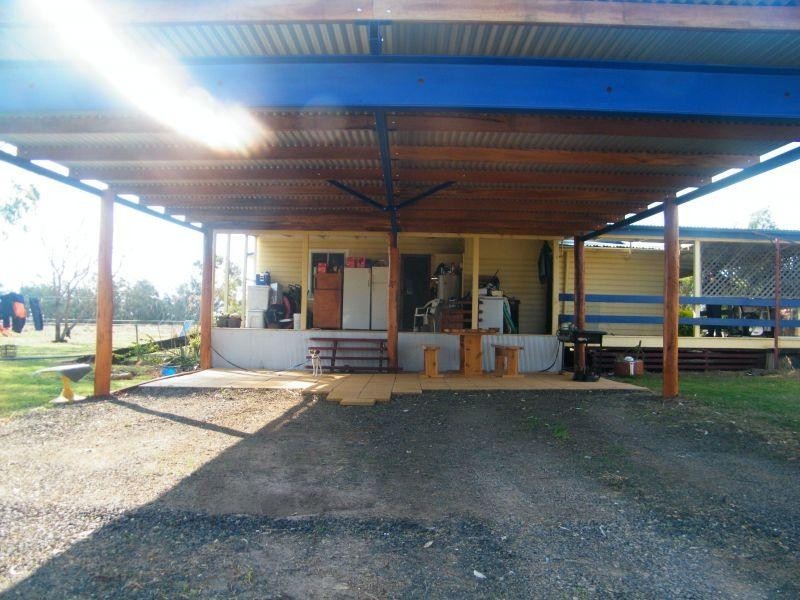 352 Lithgows Road, Chinchilla QLD 4413