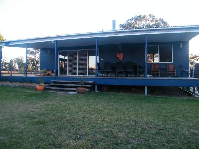 270 Surcingle Road, Burncluith QLD 4413