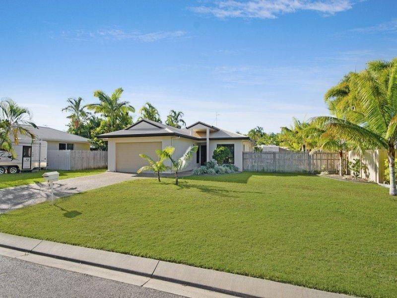 8 Mendi Drive, Bushland Beach QLD 4818