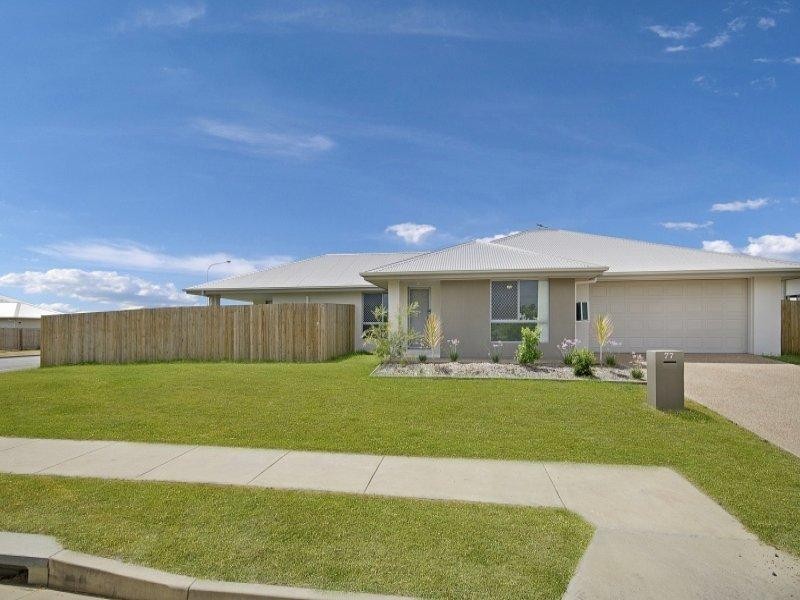 77 Shoalmarra Drive, Mount Low QLD 4818