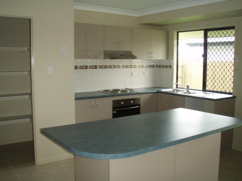 2 Panama Court, Burdell QLD 4818