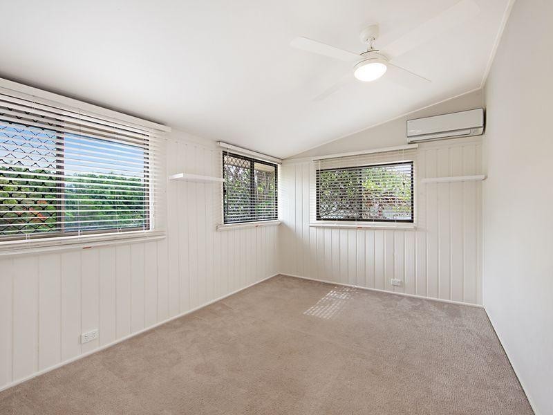 54 Bell Street, South Townsville QLD 4810