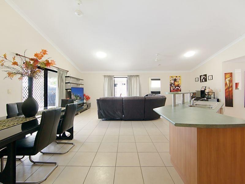 55 Bamboo Crescent, Mount Louisa QLD 4814