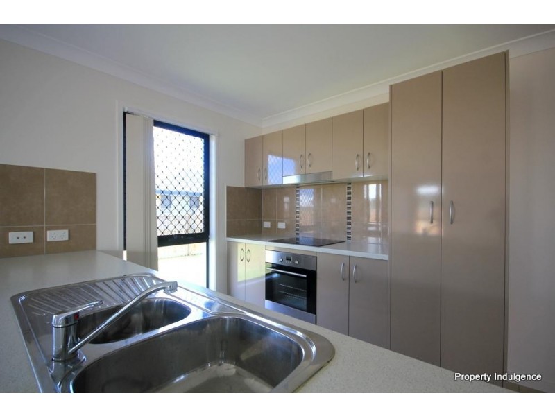 49 Epping Way, Mount Low QLD 4818