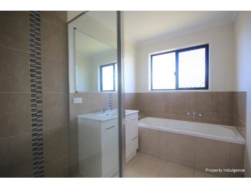 49 Epping Way, Mount Low QLD 4818