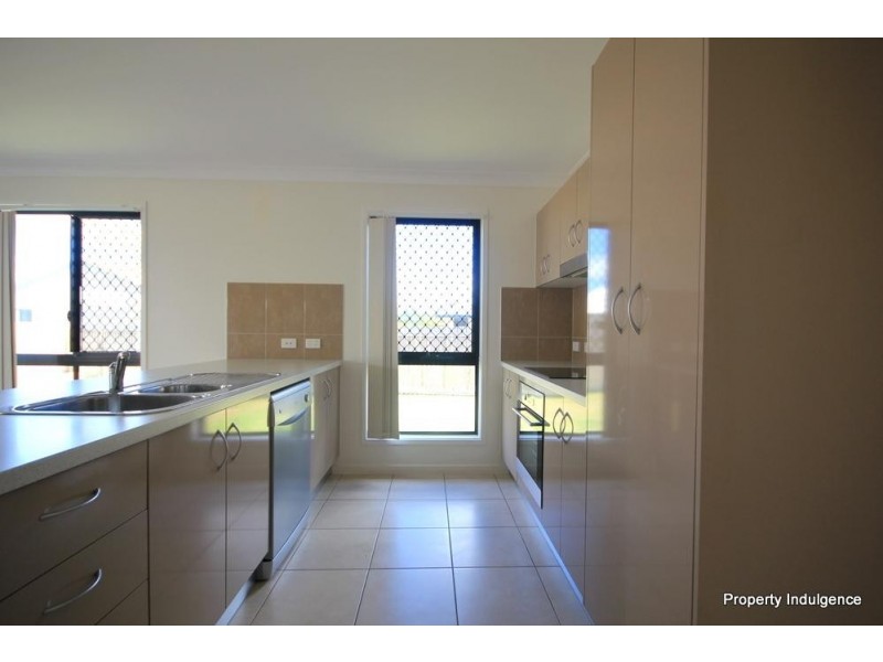 49 Epping Way, Mount Low QLD 4818