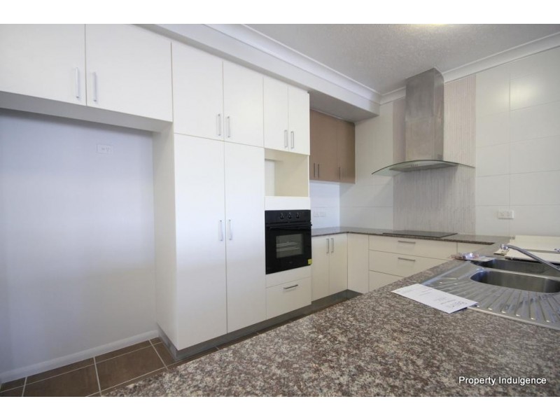 13 Batiki Circuit, Burdell QLD 4818