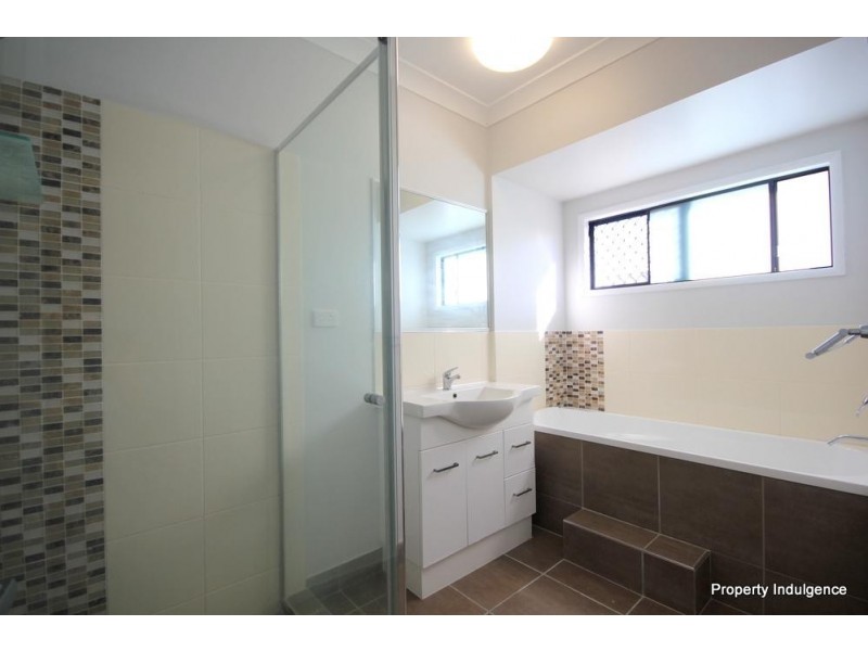 13 Batiki Circuit, Burdell QLD 4818