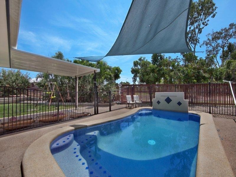27 Anchorage Circuit, Bushland Beach QLD 4818