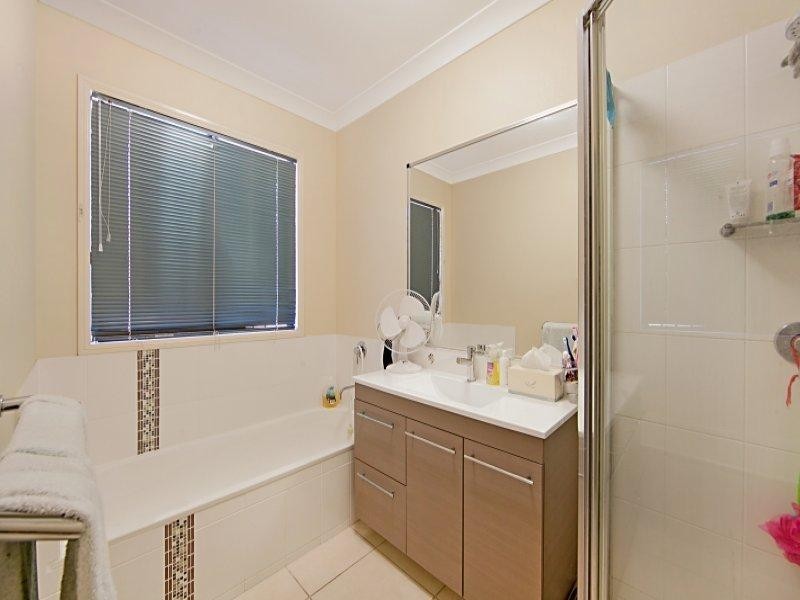 27 Anchorage Circuit, Bushland Beach QLD 4818