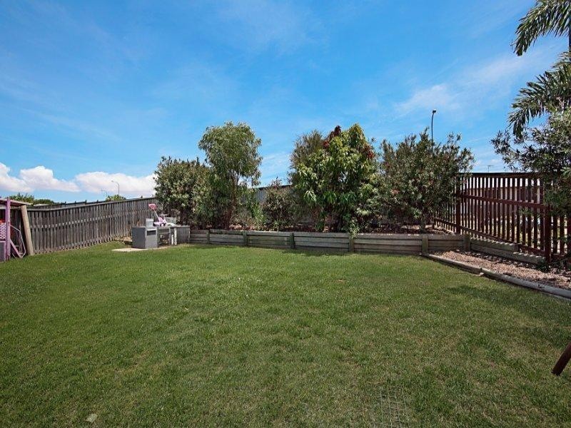 27 Anchorage Circuit, Bushland Beach QLD 4818