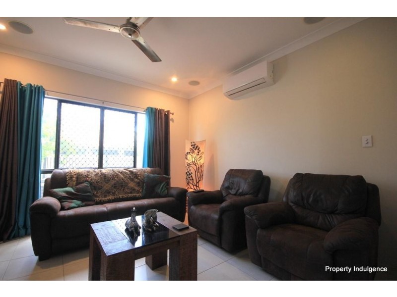 27 Bilbao Place, Bushland Beach QLD 4818