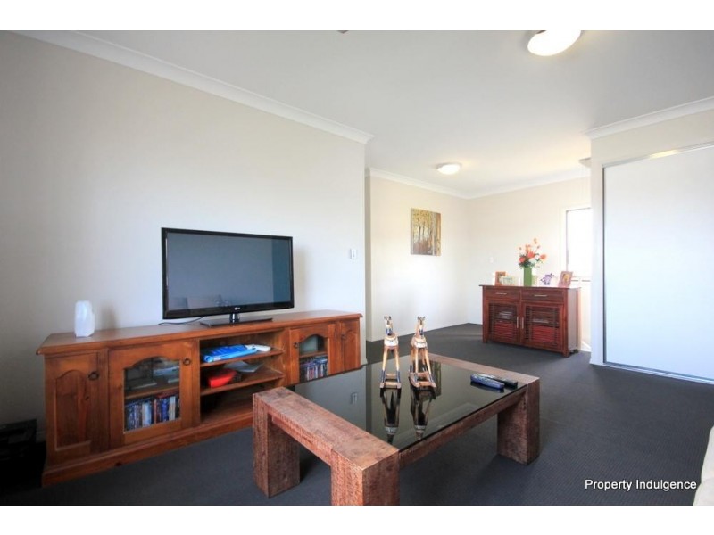 27 Bilbao Place, Bushland Beach QLD 4818