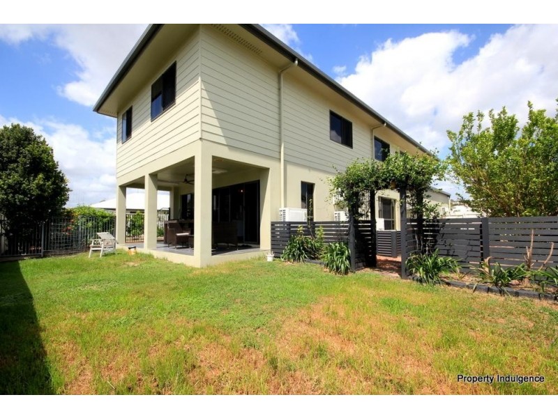 27 Bilbao Place, Bushland Beach QLD 4818